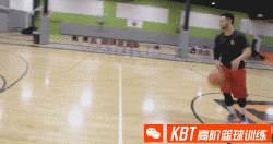 为什么大前锋在比赛中需要特别的体能训练?_2